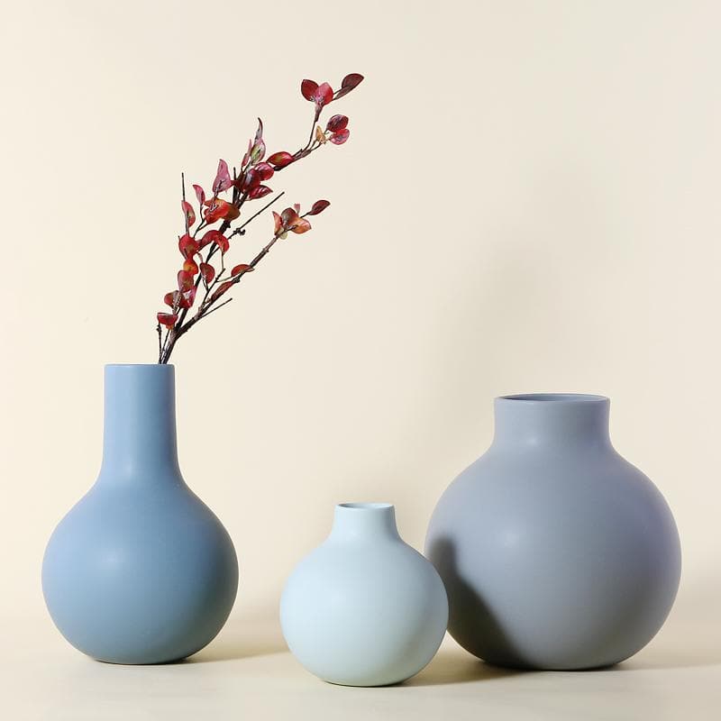 Vases & Ceramics