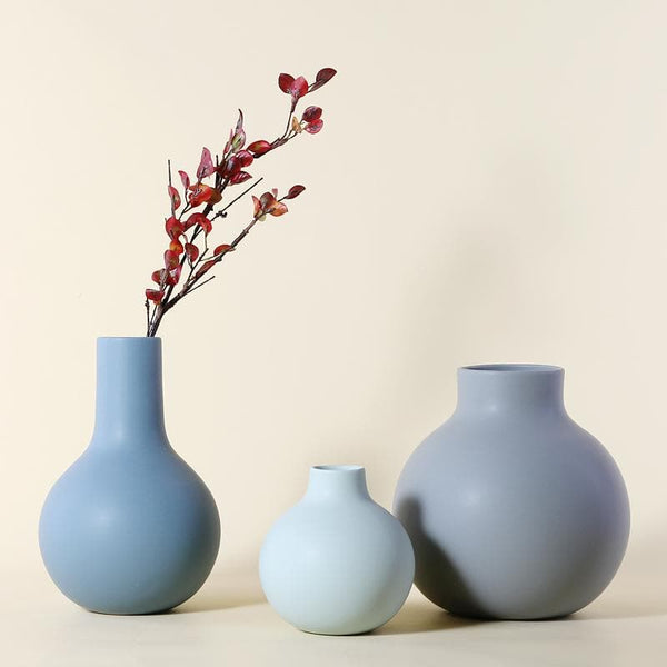 Vases & Ceramics